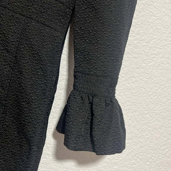 Tory Burch black dress, size 10 fits like a small - Picture 4 of 7